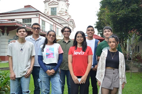 Estudiantes de grados 10.º y 11.º de La Dorada, Anserma, Belalcázar, Pensilvania y Viterbo; con un promedio igual o superior a 4 o 5 en materias como matemáticas, química, biología, física e informática y que tienen certificación B1 en inglés son los preseleccionados por Caldas para viajar a Japón en diciembre al programa de intercambio científico Sakura. Es una alianza entre Minciencias y la Agencia de Ciencia y Tecnología Japonesa, a través del programa Ondas que busca promover las vocaciones científicas y los proyectos de investigación en instituciones educativas públicas. Estudiantes de grados 10.º y 11.º de La Dorada, Anserma, Belalcázar, Pensilvania y Viterbo; con un promedio igual o superior a 4 o 5 en materias como matemáticas, química, biología, física e informática y que tienen certificación B1 en inglés son los preseleccionados por Caldas para viajar a Japón en diciembre al programa de intercambio científico Sakura. Es una alianza entre Minciencias y la Agencia de Ciencia y Tecnología Japonesa, a través del programa Ondas que busca promover las vocaciones científicas