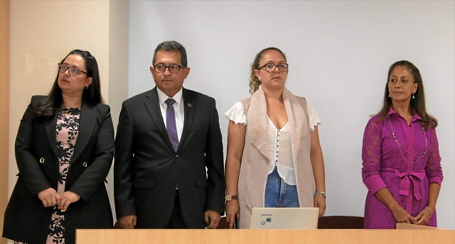 Paula Viviana Agudelo Franco, secretaria general; Fabio Hernando Arias Orozco, rector de la Universidad de Caldas; Paula Tatiana Pantoja Suárez, presidenta del Consejo Superior, y Claudia Patricia Leguizamón Londoño, decana de Artes y Humanidades.