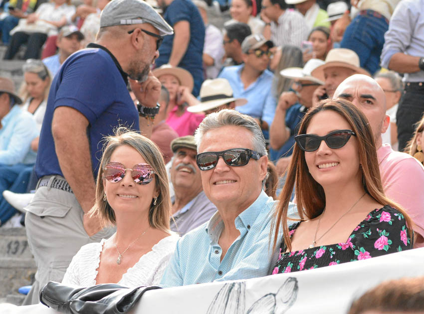 Liliana Martínez, Luis Emilio Sierra y Stefanía Sierra Martínez.