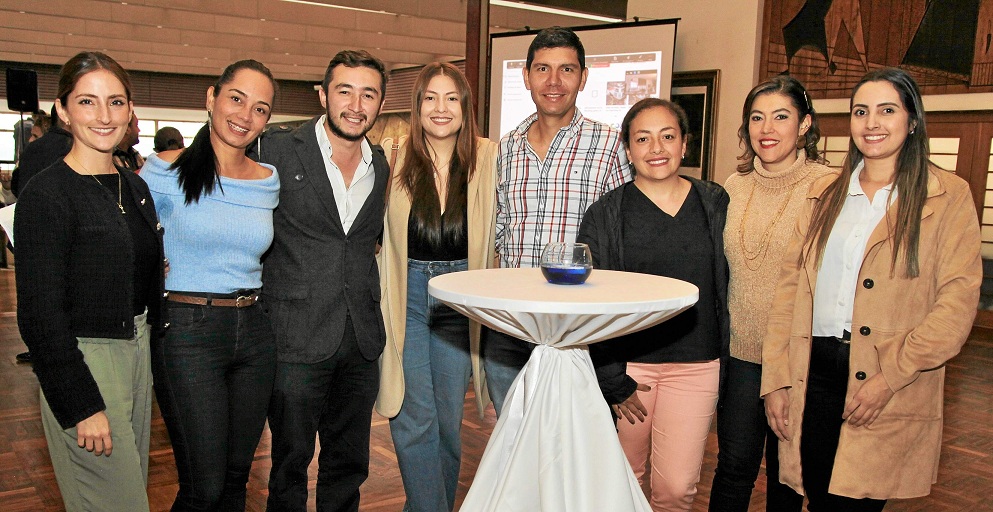 Irene Mejía, Eliana Gómez, José Fernando Zuluaga, Natalia Milano, Jorge Alberto García, Natalia Vélez, Martha Serna y Bibiana Mazo.