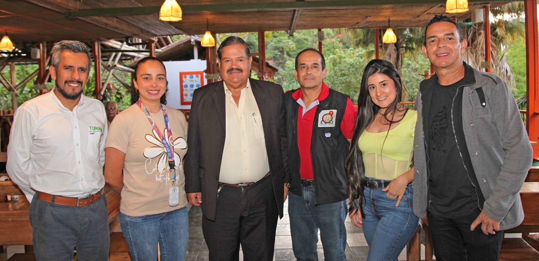 Juan Villarreal, Paula Rodríguez, Álvaro Alzate Usma, Álvaro Molina, María Alejandra Sánchez y Michael Kratz.