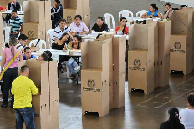 mesa de votación