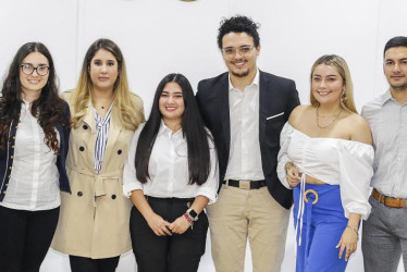 Daniel Hurtado Cano, Alejandra Osorio, Margarita Laverde Galvis, Yulima González Peralta, Juan José Gaviria Salazar, Mariana Corredor Lucuara, Gabriel Alfonso Mogollón Rojas y Mateo Becerra Restrepo. Miembros de Manizales Cómo Vamos. 