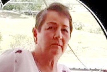 Foto | Henry Giraldo LA PATRIA La familia Montes Tangarife lamentó el fallecimiento de María Nohemy Tangarife, más conocida como Ema. Familiares y amigos los acompañaron y les manifestaron sus condolencias durante sus exequias que se realizaron el 5 de mayo en Manzanares.