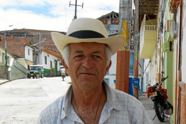 Foto| Cortesía| LA PATRIA La familia López Tabares invita a la eucarista por el cuarto aniversario de fallecimiento de Rodrigo López Valencia mañana domingo 21 de mayo a las 11:00 a.m. en la Parroquia San Bartolomé.