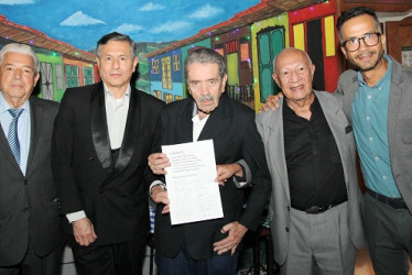 William Ramírez, cantante; Luis Sierra, bailarín; Carlos Arturo Mesa Arango, Jairo Castro Eusse y Nicolás Montoya.