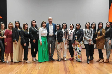 Con la conferencia La magia de Servir con Propósito, con Gabriel Vallejo, en el auditorio de Confa, se celebraron los 10 años del Mecanismo de Protección al Cesante de Confa.