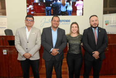 Fotos | Argemiro Idárraga | LA PATRIA César Díaz, concejal del Partido Liberal; Simón Ramírez, presidente del Concejo de Manizales; Paula Milena Velásquez Castaño, y Juan Manuel Marín.