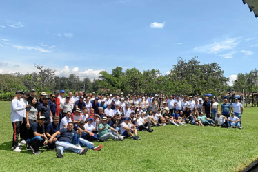 Fotos | Cortesía | LA PATRIA En Villa Beatriz en Santágueda (Palestina), Empocaldas realizó la Integración cultural y deportiva con las familias de los colaboradores de Manizales y los municipios donde opera la entidad.