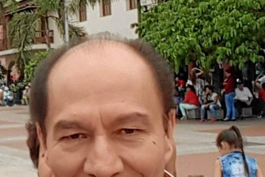 Foto | Cortesía | LA PATRIA A sus 67 años falleció Carlos Arturo Naranjo Ossa, reconocido comerciante de Anserma (Caldas). Hace 25 años se dedicó a la medicina alternativa y fundó la tienda naturista Biosalud. Naranjo fue postulado como uno de los mejores ciudadanos del municipio. Sus exequias se cumplieron en la parroquia Santa Bárbara.