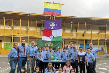 Foto | Cortesía | LA PATRIA Grupo de scouts en la escuela Policarpa Salavarrieta de Aranzazu.