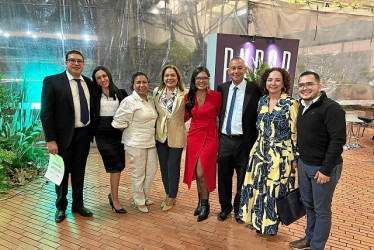 Miguel Orlando Alguero, Lillineth Ocampo, Danny Montaño, Aleida Mendoza, Laura Ardila, José Carlos Crespo, Adriana Villegas y Óscar Castro.