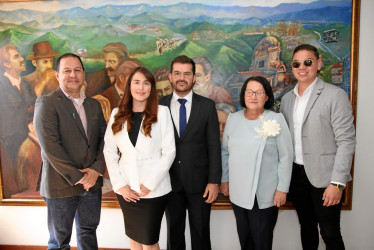 Foto | Argemiro Idárraga | LA PATRIA Gustavo Acosta, Alejandra Pérez Giraldo, Juan Pablo Osorio Gallo, Luz Marina Giraldo Osorio y Juan Diego Arango López.