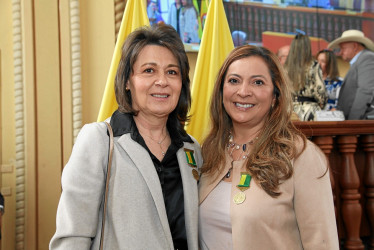 Fotos | Argemiro Idárraga | LA PATRIA Ángela María Toro, exgerente del Hospital de Caldas y Sandra Patricia González Peña, decana de la facultad de Medicina de la Universidad de Manizales.