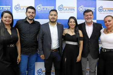 Fotos | Luis Trejos | LA PATRIA Ximena Aguirre, Miguel Pardo, Andrés Felipe Cardona, gerente comercial de La Pipa; Liliana Buriticá, Jhon Jairo Gómez Valencia, presidente de La Pipa; y Carolina Flórez.