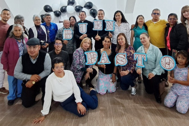 Foto | Lector | LA PATRIA En la Parroquia San Juan Bautista de Neira (Caldas), el Ministerio de Liturgia San Pablo celebró a sus sacerdotes el Día del Buen Pastor. Felicitamos a nuestros sacerdotes José Rodolfo Ocampo, párroco; y a los vicarios, Pedro Andrés Agudelo, Gustavo Gil y Jaime de Jesús Serna. Agradecemos a Dios su presencia y acompañamiento incondicional a la comunidad.