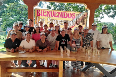 Grupo de asistentes al reencuentro.