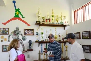 Trofeos de 1978, que siempre estuvieron en las casas de los deportistas y aún los conservaban, donados parte el museo deportivo.