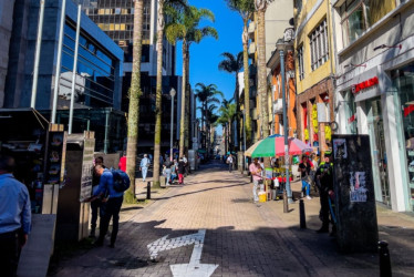 La carrera 23 hace parte del Centro Histórico de Manizales y es una de las vías más transitadas de la ciudad tanto por conductores como por peatones.