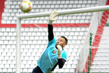 El argentino Ezequiel Mastrolía