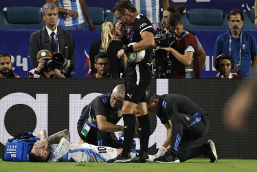 El 15 de julio de 2024 de Lionel Messi de Argentina sufrió una lesión en la final de la Copa América 2024 ante Colombia, en Miami Gardens, Florida (EE.UU.). 