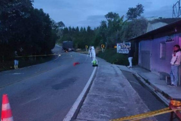 El accidente ocurrió en el sector de Ecopetrol, sobre la vía Manizales-Fresno.