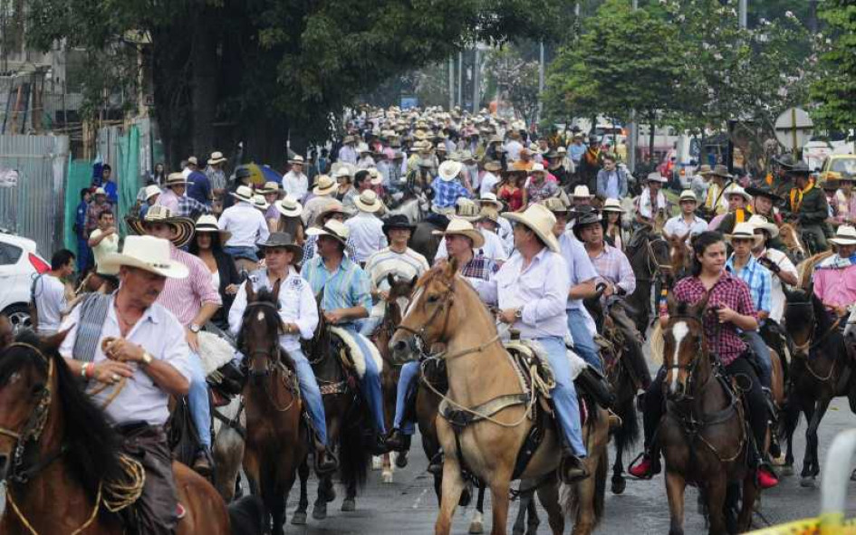 No olvide portar un buen sombrero para hacer parte del evento.