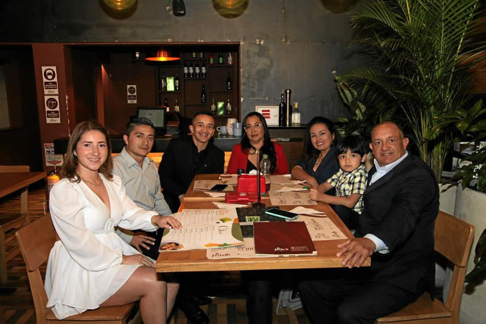 Leidy Paola Sánchez, Mauricio Arias Hernández, Juan Esteban Hernández, Lina Alexandra Rojas, Yolima Andrea Castillo , Emanuel Hernández y Desiderio de Jesús Hernández.