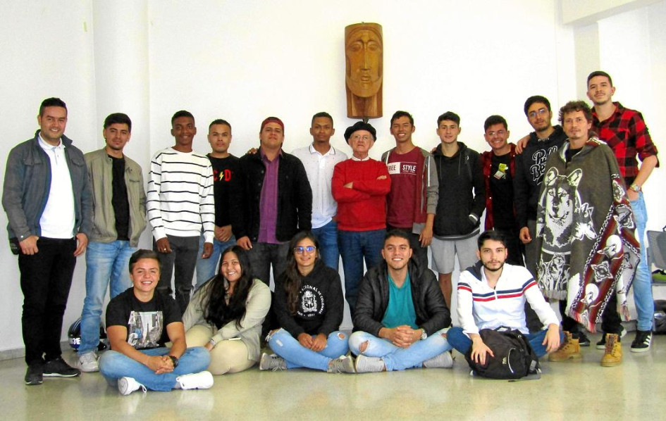 Foto | Cortesía Aleph | LA PATRIA Vida y obra de Stefan Zweig, en especial su libro Momentos estelares de la humanidad, fue el tema tratado en la edición 38 de la Cátedra Aleph. La clausura se realizó en la U.Nacional, sede Manizales, y en ella estuvieron José Manuel Alzate, Édison Daniel Banguera, Mélany Castaño, Álex Efraín Delgado, Juan Diego Flórez, Juan Camilo Gallego, Daniel Santiago Gaviria, Juan Alberto Guevara, Lucas Miguel Iturriago, Sergio Loaiza, Andrea Camila Ortiz, Juan José Pabón, Esteban Ram