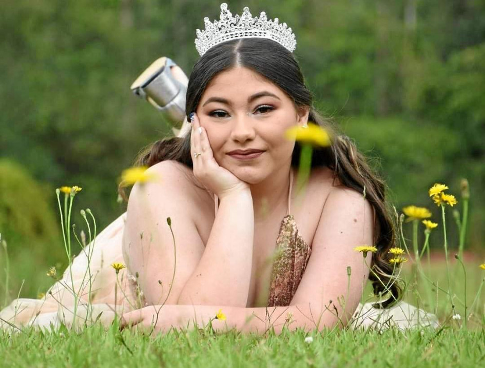 Foto | Archivo familiar | LA PATRIA En la capilla del Colegio Santa Inés se celebró una eucaristia por los 15 años de Isabella Botero Salgado. Luego, su familia realizó una recepción en el Salón de Eventos La Tribu.