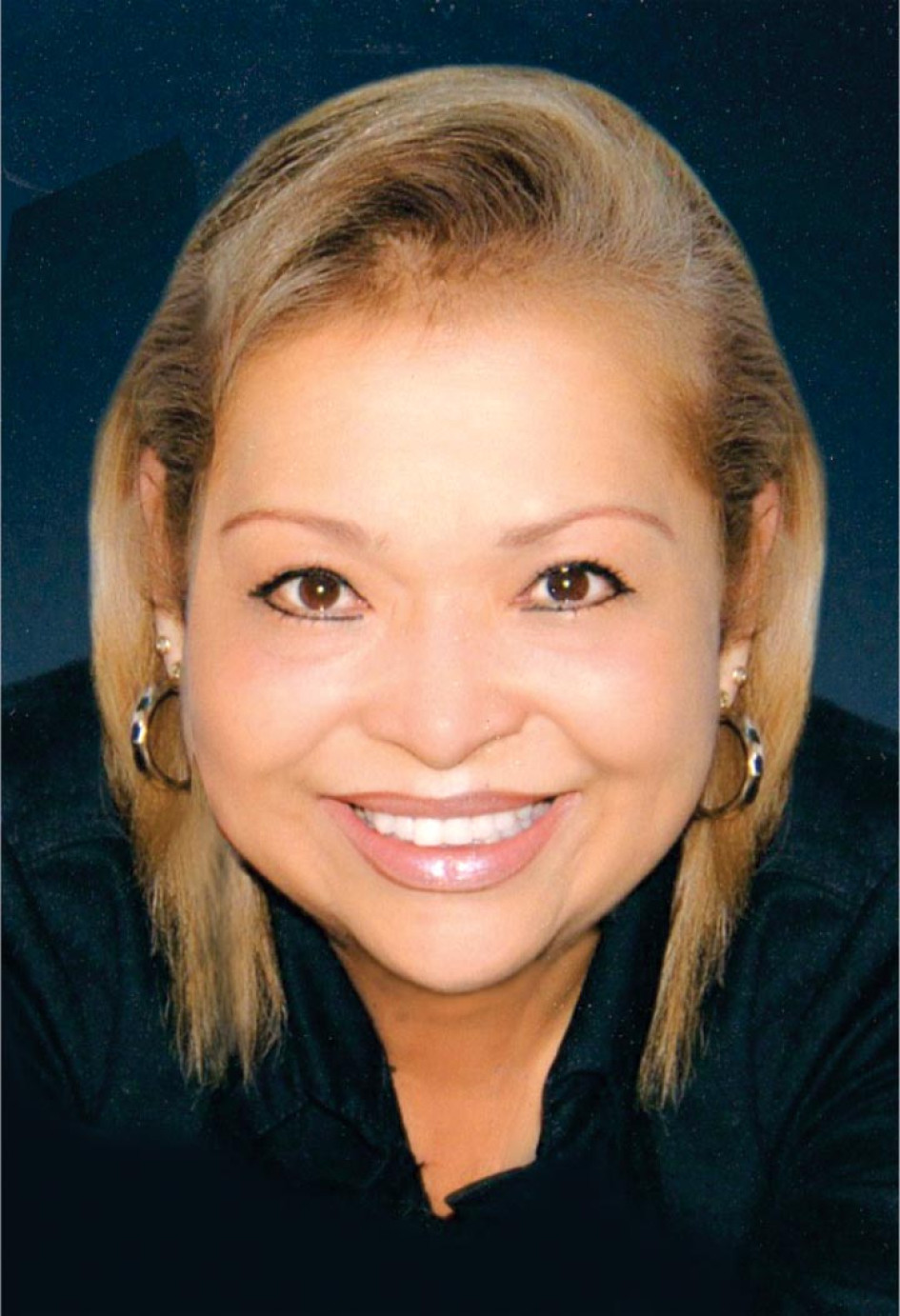 Y cómo no recordarte si eres mi ángel celestial. Siempre me lo dijiste, "nadie sabe lo qué tiene  hasta el día qué no lo tiene". Todos!!!, tu mamá, hermanos, familiares y amigos te extrañamos y te amamos. Siempre en mí ser.  CARLOS EDUARDO CARMONA ARIAS