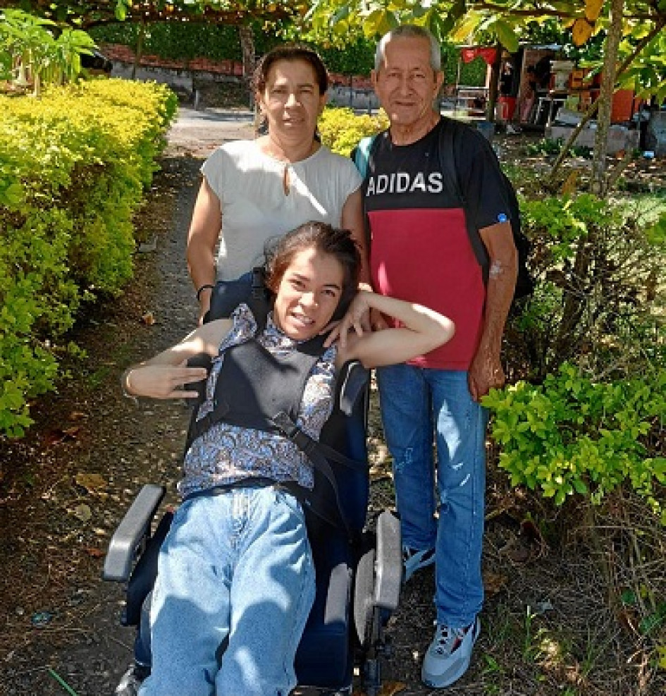 foto | Arcivo Familiar | LA PATRIA Dora Libia Agudelo Sánchez, Estefany Cortés Agudelo y Herney Cortés. Hicieron un paseo por la zona cafetera de Palestina.