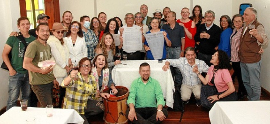 Integrantes del Centro Estudios Color Tierra.