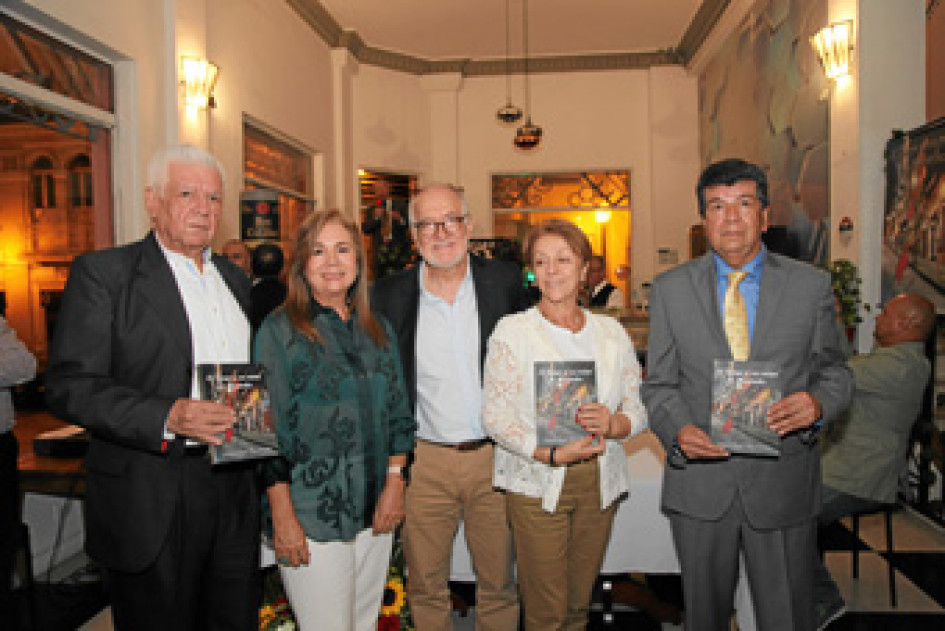 Fotos | Argemiro Idárraga | LA PATRIA Marino Vega Cardona, Gloria Rocio Vega Cardona, Guido Echeverri Piedrahíta, Ana María Jaramillo y Miguel Ángel Vega Cardona.