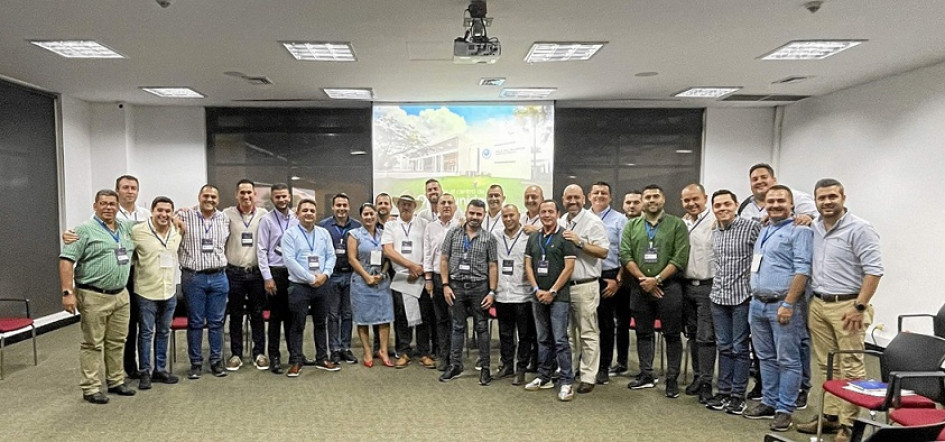 Foto | Cortesía | LA PATRIA Grupo de alcaldes asistentes a la jornada de inducción.