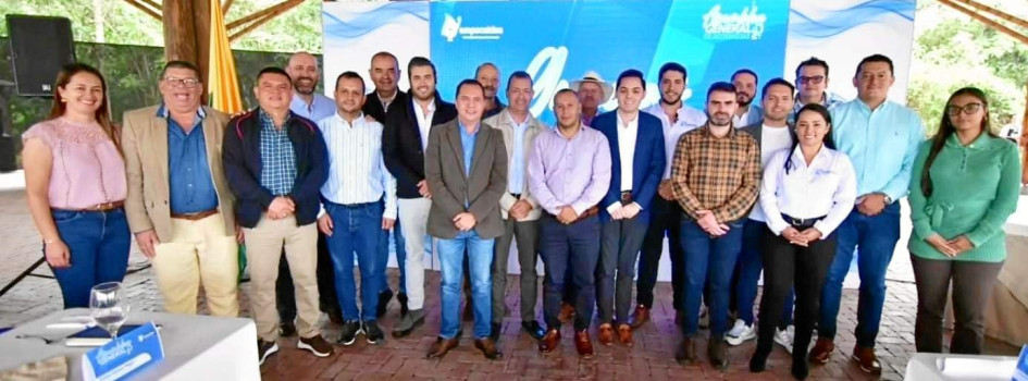 Foto | Henry Alberto Giraldo | LA PATRIA El 21 de marzo se realizó la asamblea general de accionistas de Empocaldas en la que participaron el gobernador, Henry Gutiérrez, y los alcaldes de los municipios socios. La entidad enfatizó su compromiso de trabajar mancomunadamente con sus accionistas por el bienestar de los caldenses en este nuevo cuatrienio administrativo.