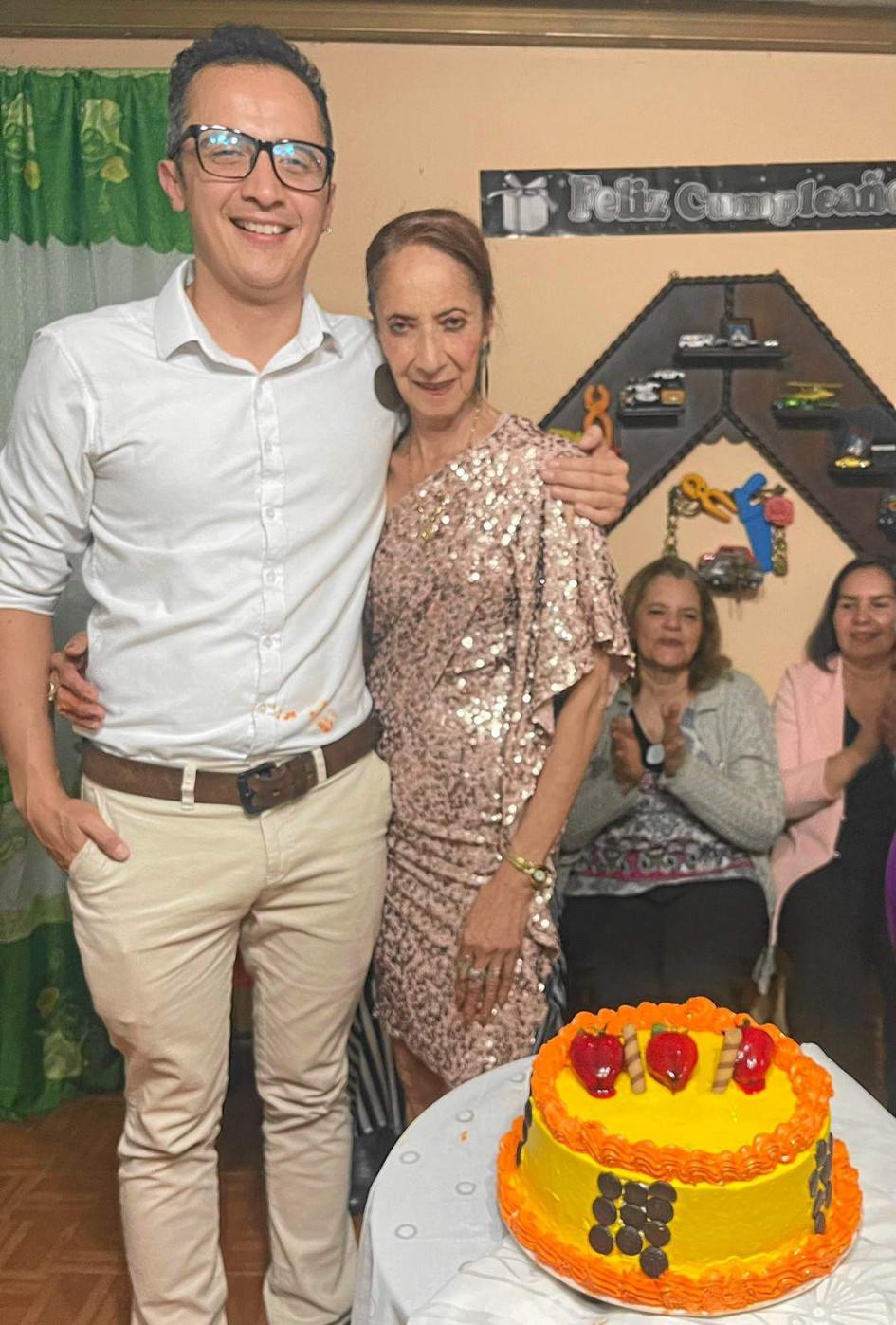 Solángel Villegas con su hijo, Darío Arenas Villegas.