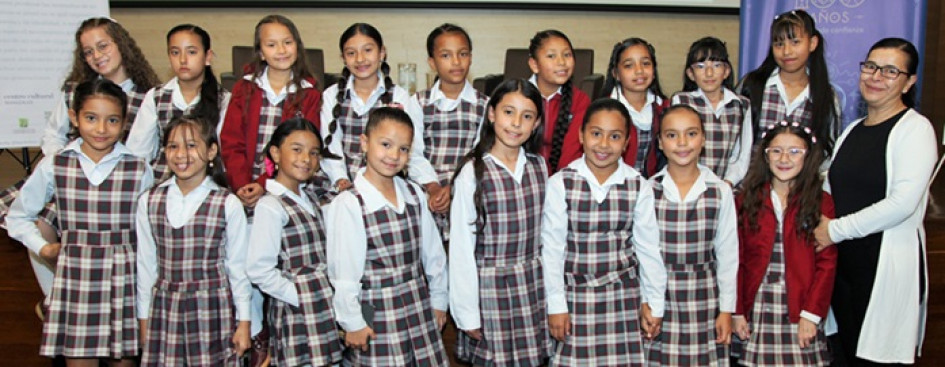 Fotos | Argemiro Idárraga | LA PATRIAEstudiantes del colegio Perpetuo Socorro.