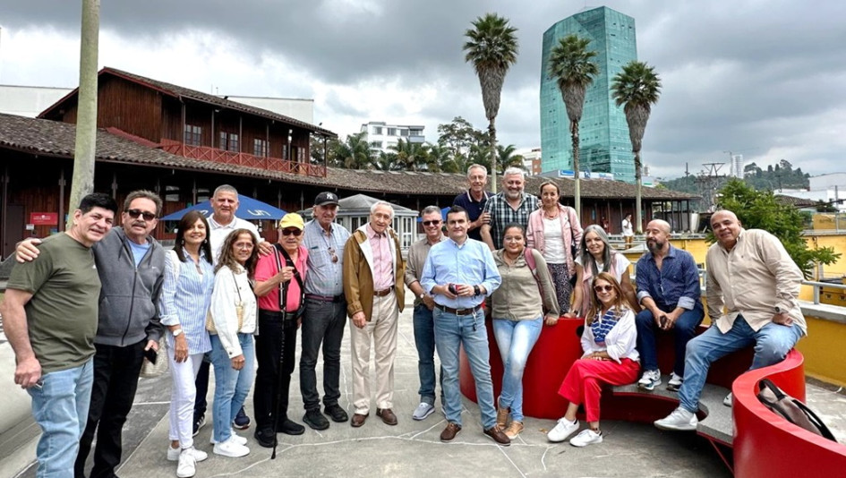 Fotos | Lector | LA PATRIA Juan Carlos Velasco Rojas, César Restrepo Bernal, Adriana Lasso Medina, Ana Mercedes Jaramillo Tascón, Gustavo Guzmán Rojas, Héctor Jaramillo Botero,´Gabriel Barreneche Ramos, José Soto Giraldo, Juan Gabriel Hurtado Isaza, Janier Giraldo Carvajal, Laddy Viviana Parra Echeverry, Gustavo Adolfo Agredo Cardona, Juan Carlos Osorio Ospina, Magda Lucía Quiroga, Margarita María Sierra Mejía, María Cristina Posada, Orlando Palacios Hincapié y César Restrepo Patiño. Fotos | Lector | LA PATRIA Juan Carlos Velasco Rojas, César Restrepo Bernal, Adriana Lasso Medina, Ana Mercedes Jaramillo Tascón, Gustavo Guzmán Rojas, Héctor Jaramillo Botero,´Gabriel Barreneche Ramos, José Soto Giraldo, Juan Gabriel Hurtado Isaza, Janier Giraldo Carvajal, Laddy Viviana Parra Echeverry, Gustavo Adolfo Agredo Cardona, Juan Carlos Osorio Ospina, Magda Lucía Quiroga, Margarita María Sierra Mejía, María Cristina Posada, Orlando Palacios Hincapié y César Restrepo Patiño.