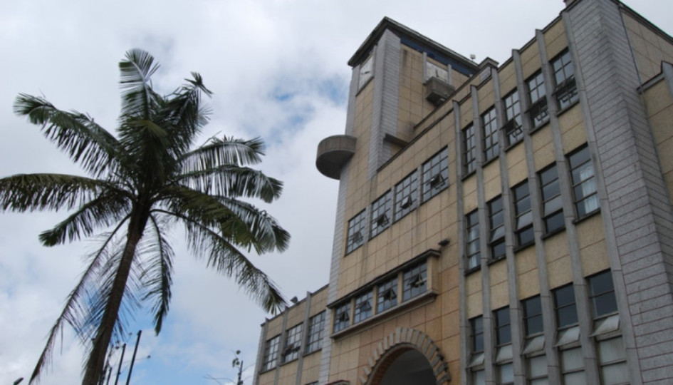 Contratos que enredan en facultad de la U. de Caldas Contratos que enredan en facultad de la U. de Caldas