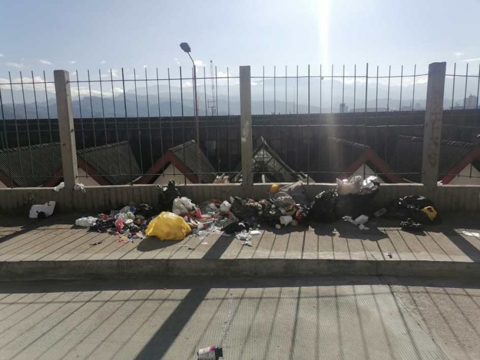 Por este sector bajan busetas que vienen de Chipre, en dirección al Centro de la ciudad. Así se encontraba el domingo. Por este sector bajan busetas que vienen de Chipre, en dirección al Centro de la ciudad. Así se encontraba el domingo.