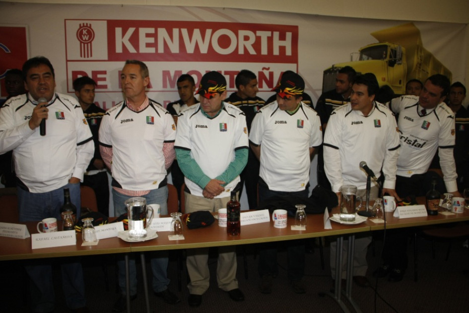 En Termales el Otoño, en donde se firmó el acuerdo en el que el grupo Kenworth de la Montaña compró al Once Caldas. Hoy hace 10 años empezó la historia. En Termales el Otoño, en donde se firmó el acuerdo en el que el grupo Kenworth de la Montaña compró al Once Caldas. Hoy hace 10 años empezó la historia.