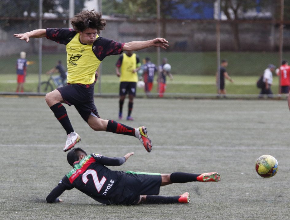 Cantera Caldense pasó por encima de Manizales F.C. y se convirtió en protagonista invicto de la Copa La Patria Betplay, que este jueves vuelve a escena en la cancha auxiliar Luis Fernnado Montoya. Cantera Caldense pasó por encima de Manizales F.C. y se convirtió en protagonista invicto de la Copa La Patria Betplay, que este jueves vuelve a escena en la cancha auxiliar Luis Fernnado Montoya.