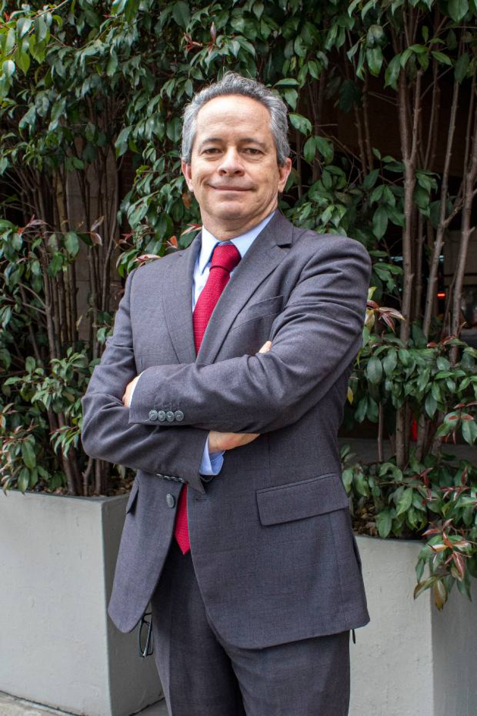 Ricardo Gómez, nuevo rector de la U. Ibero, es doctor en estudios sociales, magíster en estudios modernos internacionalesbecario de la fundación Eisenhower, entre otros. Ricardo Gómez, nuevo rector de la U. Ibero, es doctor en estudios sociales, magíster en estudios modernos internacionalesbecario de la fundación Eisenhower, entre otros.