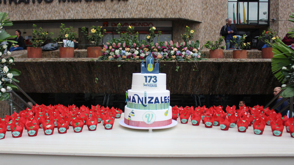 Torta que mandó a preparar la Alcaldía