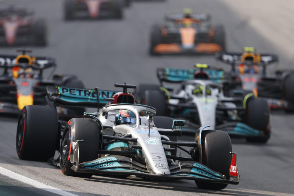 El británico George Russell, Mercedes, durante las 71 vueltas del Gran Premio Fórmula 1 de Sao Paulo en el circuito de Interlagos en Brasil. El británico George Russell, Mercedes, durante las 71 vueltas del Gran Premio Fórmula 1 de Sao Paulo en el circuito de Interlagos en Brasil.