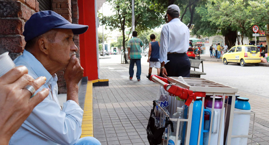 Colombia alcanza una tasa de desempleo de un dígito, 9,7%. Colombia alcanza una tasa de desempleo de un dígito, 9,7%.