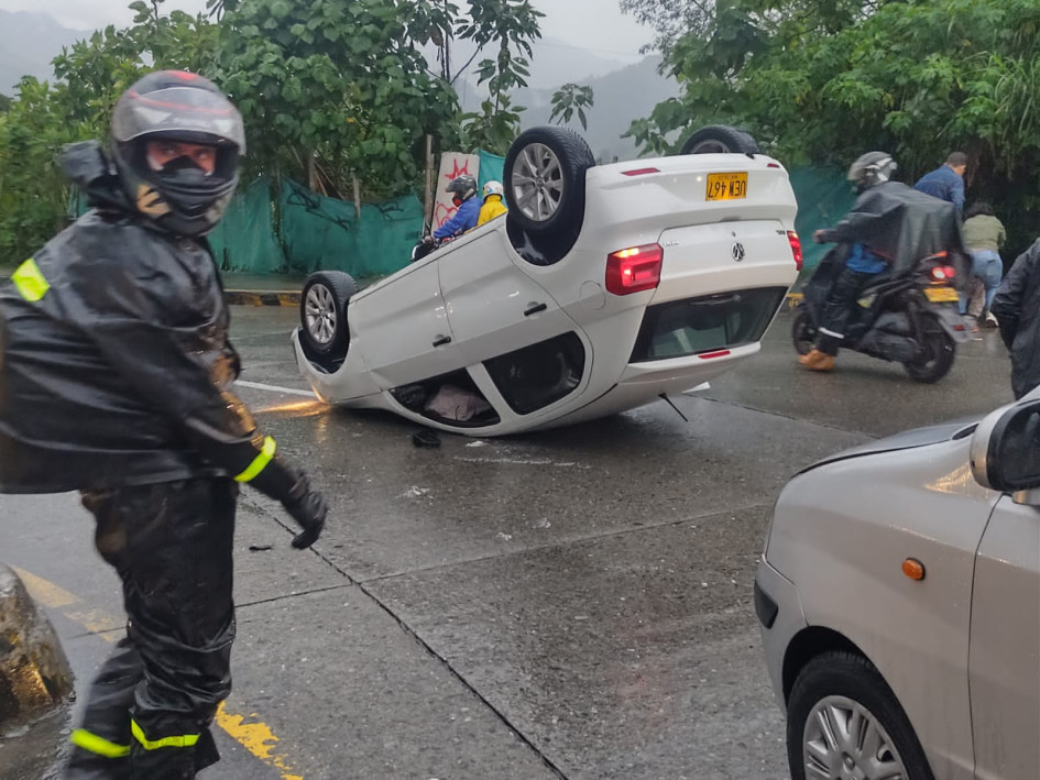 El carro volcado. El carro volcado.