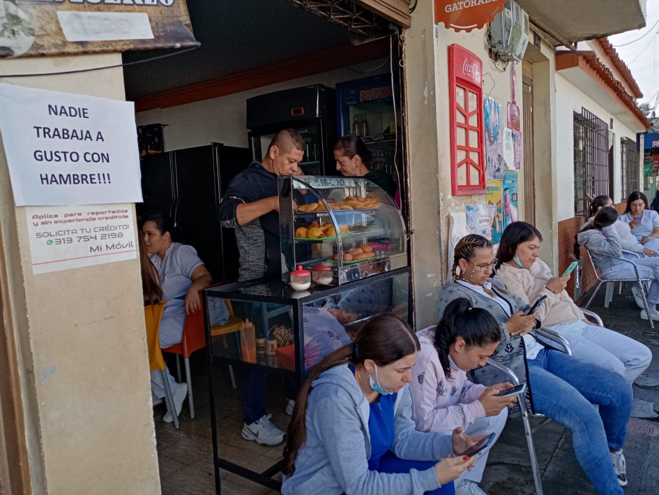 Auxiliares de enfermería y médicos del San Marcos alegan que "nadie trabaja a gusto con hambre". Auxiliares de enfermería y médicos del San Marcos alegan que "nadie trabaja a gusto con hambre".