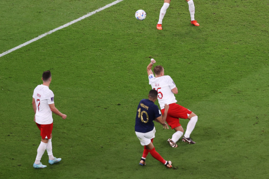La jugada del segundo gol de Kylian Mbappé que cerró la victoria francesa (3-1) ante Polonia. La jugada del segundo gol de Kylian Mbappé que cerró la victoria francesa (3-1) ante Polonia.